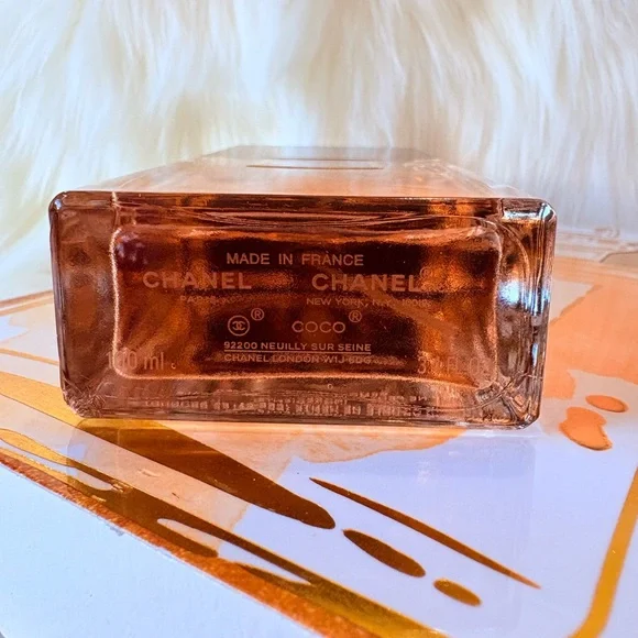 CHANEL Coco Eau de toilette- Black and Gold - Picture 6 of 11